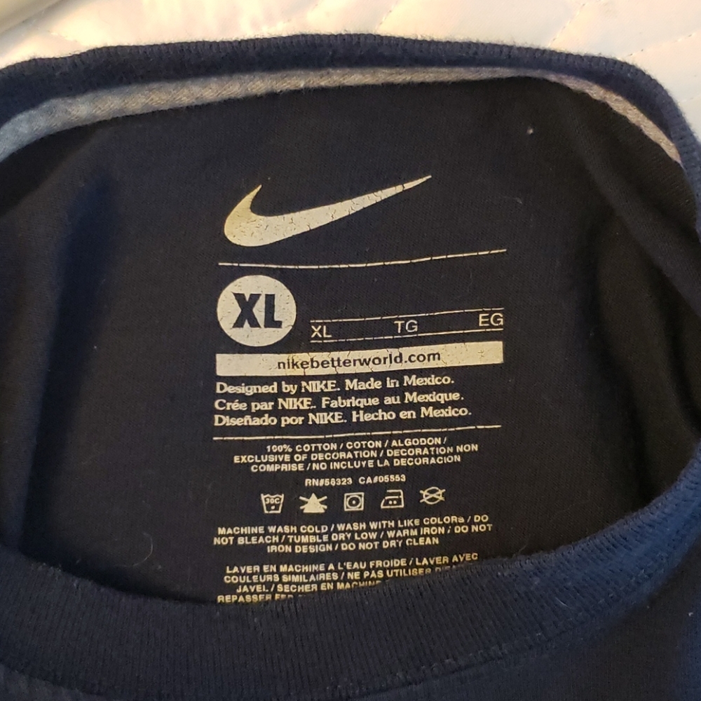 Dallas Cowboys T-shirt - Picture 2 of 2